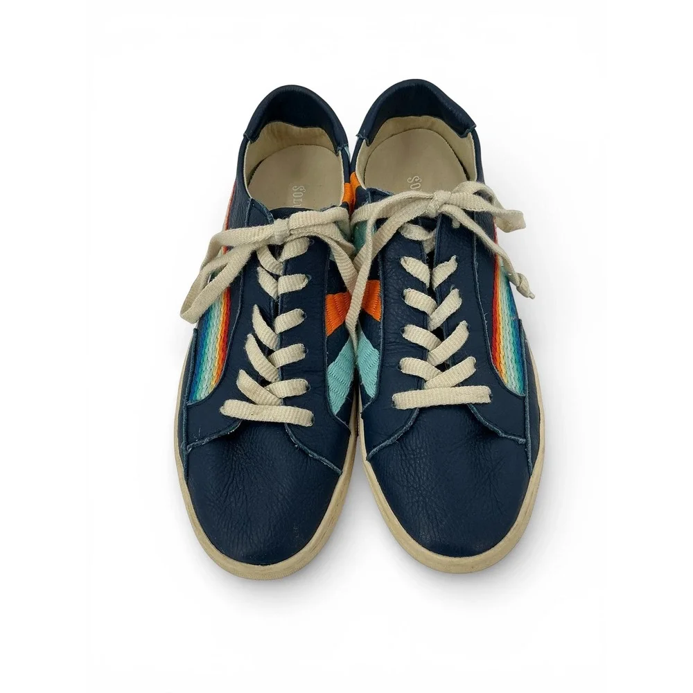 Soludos Chill Out Navy Leather Low Top Sneakers Womens 9.5‎ Embroidered Rainbow